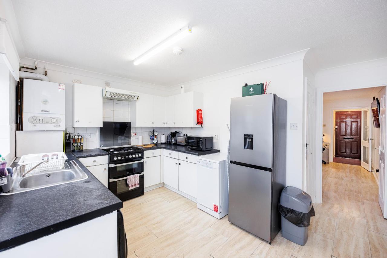 Lovely 2 Bd Hse With Parking Near Excel Londres Exterior foto