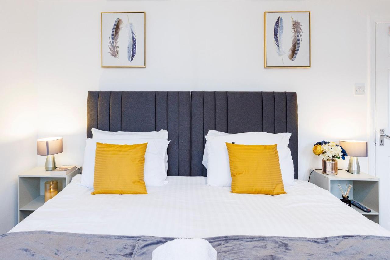 Lovely 2 Bd Hse With Parking Near Excel Londres Exterior foto